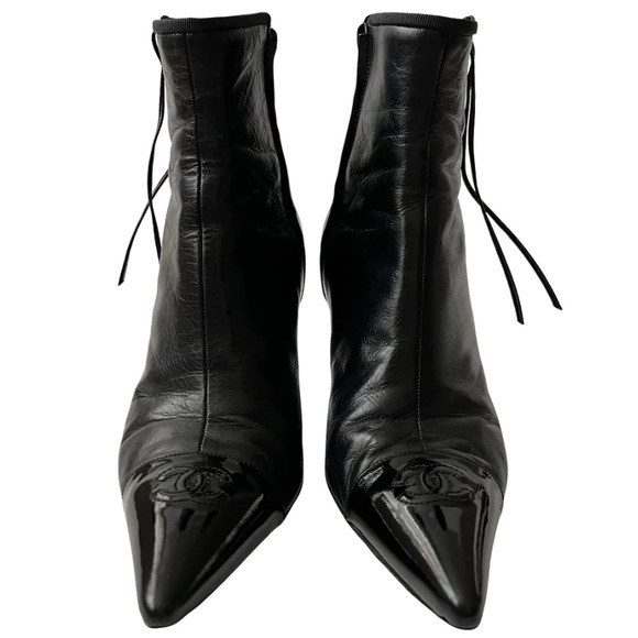 Gorgeous Chanel vintage booties - Picture 2 of 15